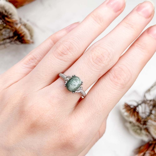 Кольцо с серафинитом (клинохлором)