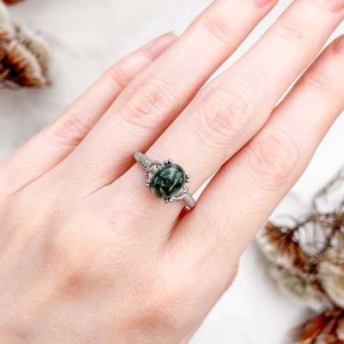 Кольцо с серафинитом (клинохлором)