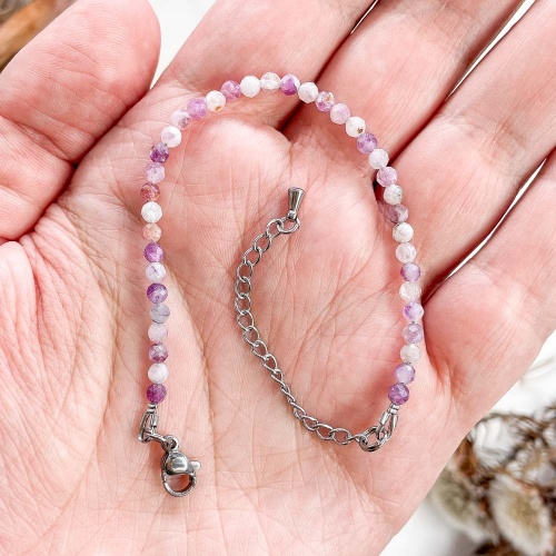 Браслет из лепидолита в породе (огранка)