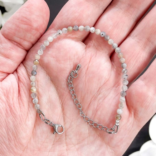 Браслет из лабрадора (лабрадорита) (огранка)