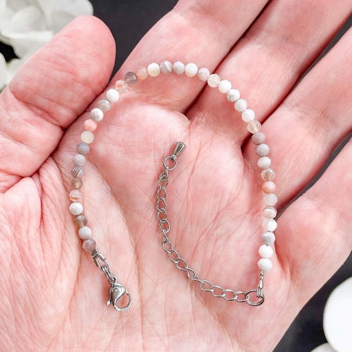 Браслет из агата ботсванского (огранка)