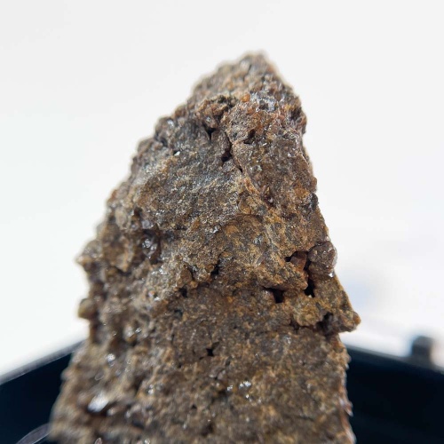 Андрадит (черный гранат) в боксе