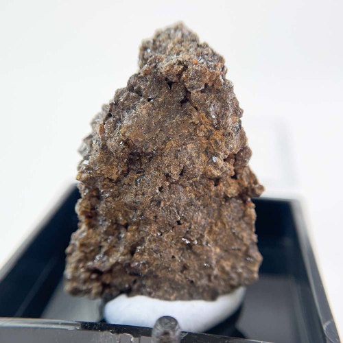 Андрадит (черный гранат) в боксе