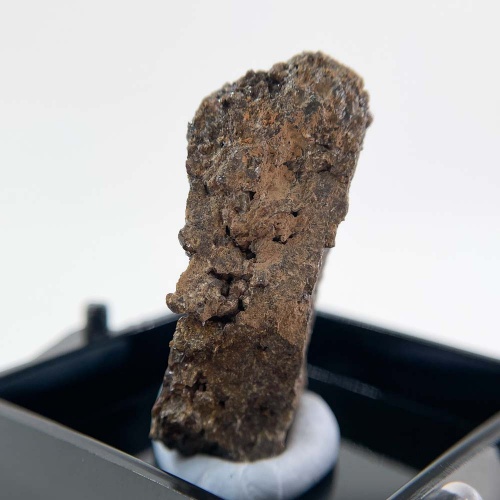 Андрадит (черный гранат) в боксе