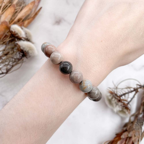 Браслет из яшмы полихромной