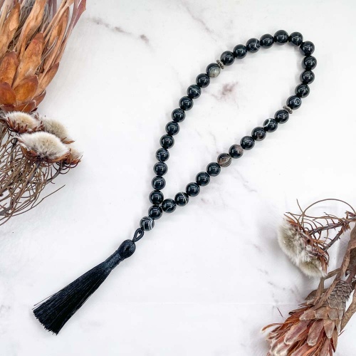 Четки из агата черного (тонированного) 33 бусины