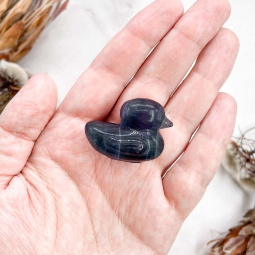 Фигурка утка из флюорита