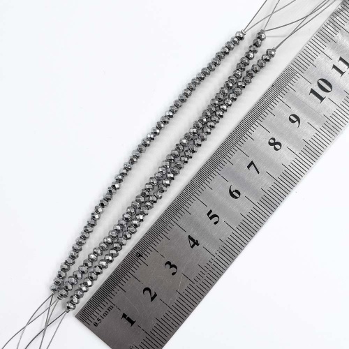 Нить бусин из геметина 2 мм