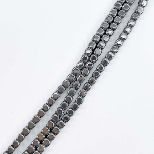 Нить бусин из геметина 2,8 мм