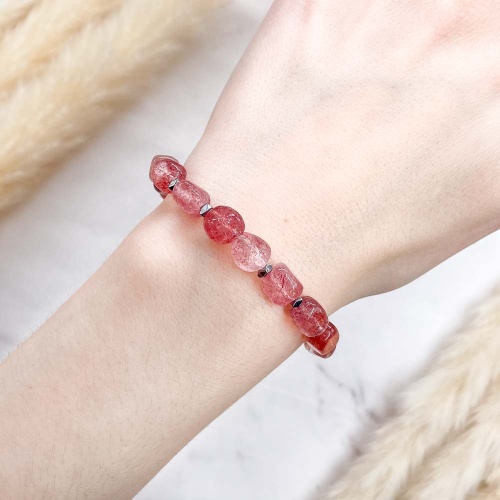 Браслет из авантюрина красного