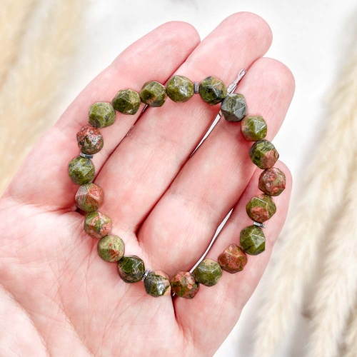 Браслет из унакита (огранка)