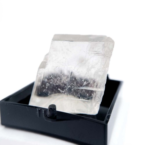 Исландский шпат (кальцит) в боксе