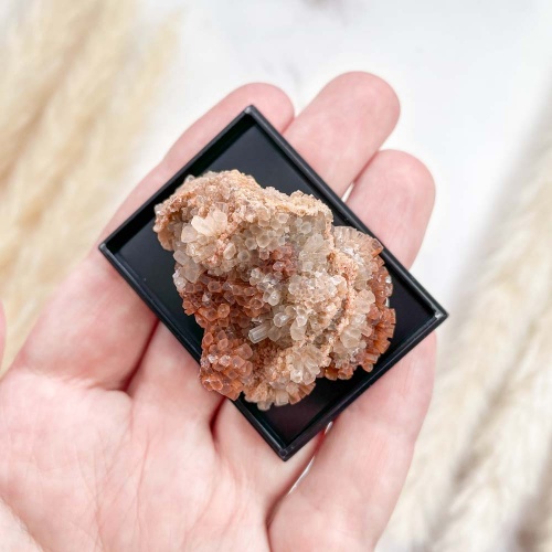 Арагонит в боксе