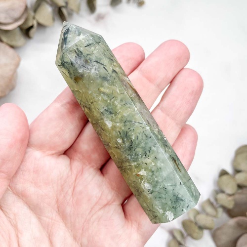 Столбик из пренита с эпидотом