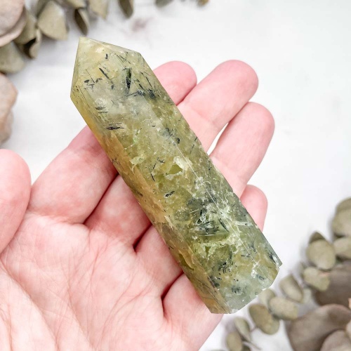 Столбик из пренита с эпидотом