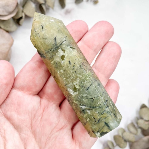 Столбик из пренита с эпидотом