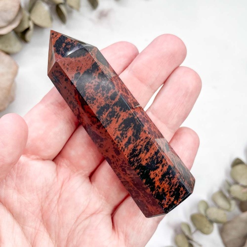 Столбик из обсидиана махагонового