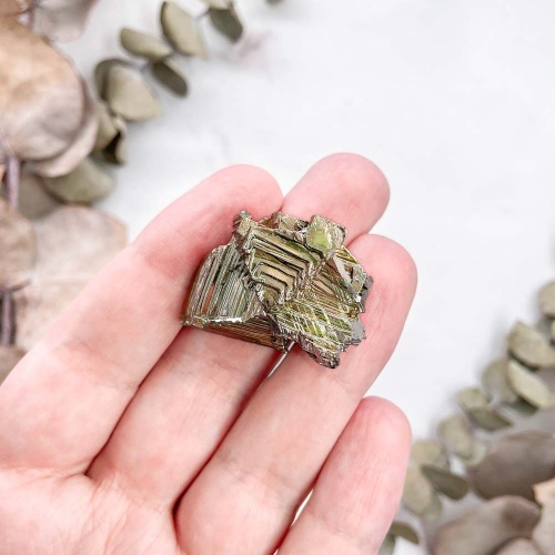 Висмут (искусственно выращенный)