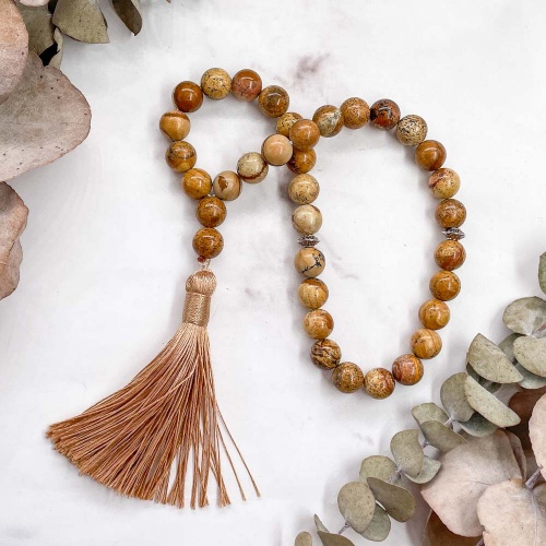 Четки из известняка пейзажного 33 бусины