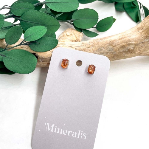 Пусеты из солнечного камня