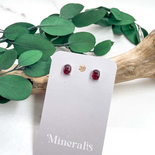 Пусеты из граната (альмандина)