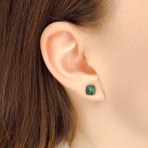 Пусеты из малахита