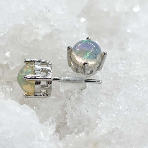 Пусеты из опала благородного