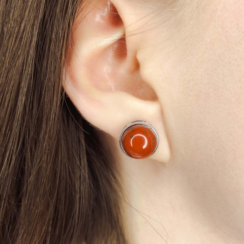 Пусеты из яшмы красной