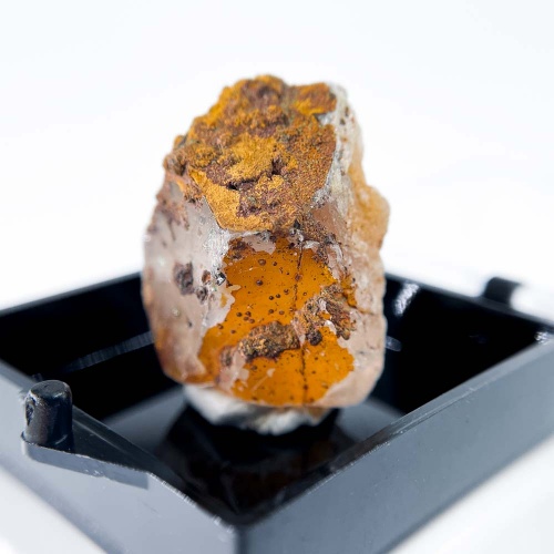 Топаз в боксе