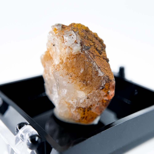 Топаз в боксе