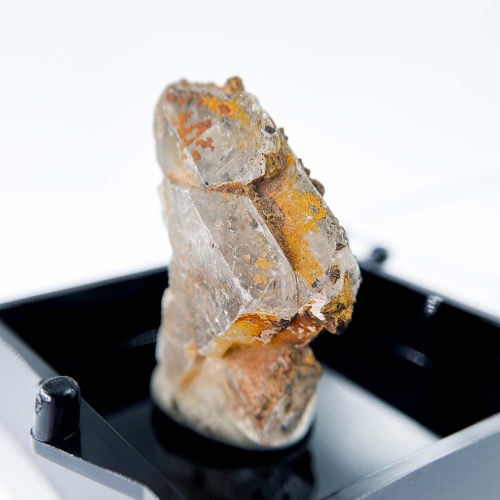 Топаз в боксе