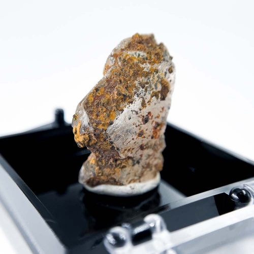 Топаз в боксе