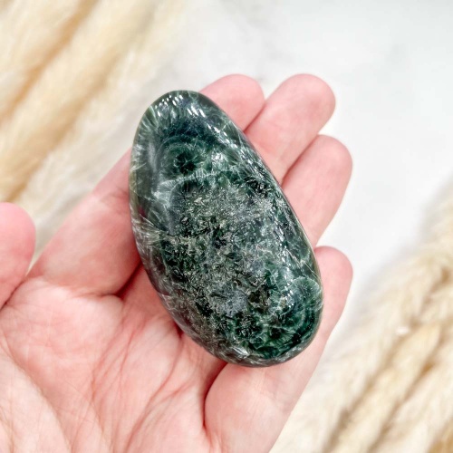 Серафинит (клинохлор)