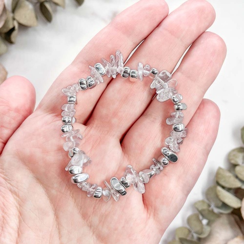 Браслет из горного хрусталя с геметином