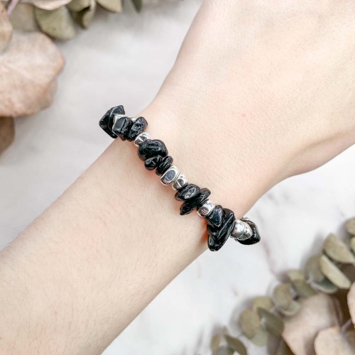 Браслет из шерла (черного турмалина)