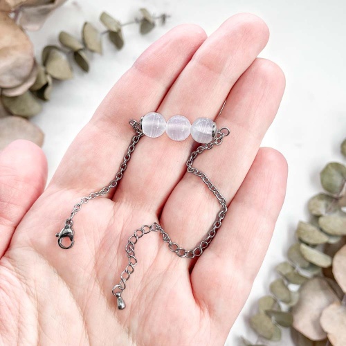 Браслет из селенита с фурнитурой