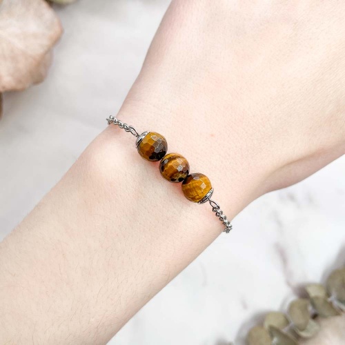 Браслет из тигрового глаза (огранка) с фурнитурой