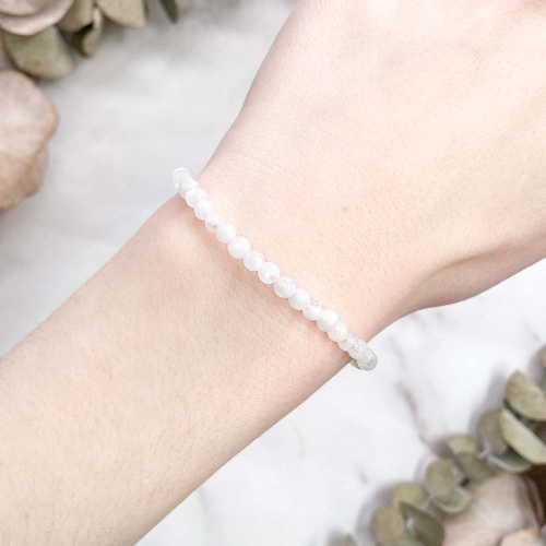 Браслет из лунного камня