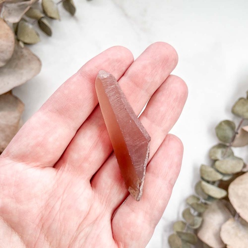 Кварц с гематитом 