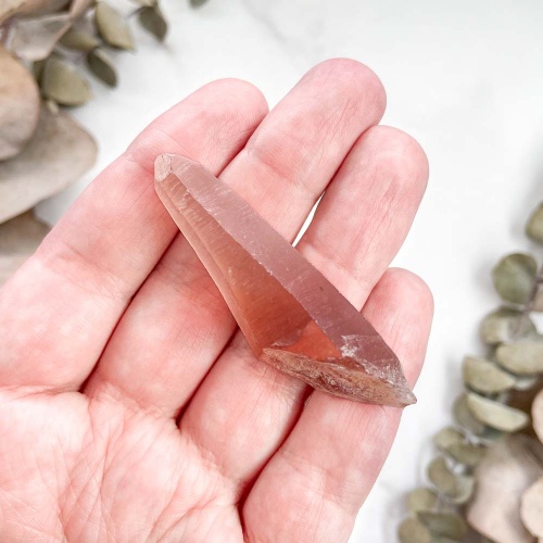 Кварц с гематитом 