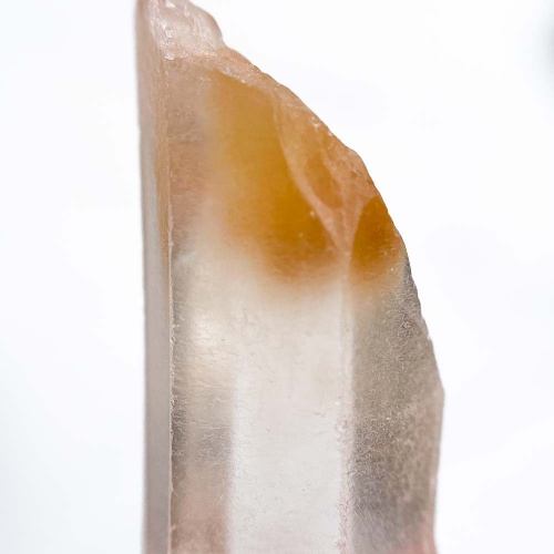 Кварц с гематитом 