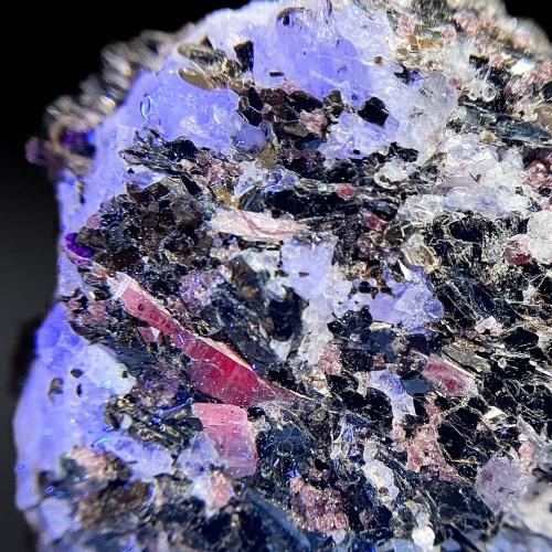 Кианит +УФ, альмандин, биотит