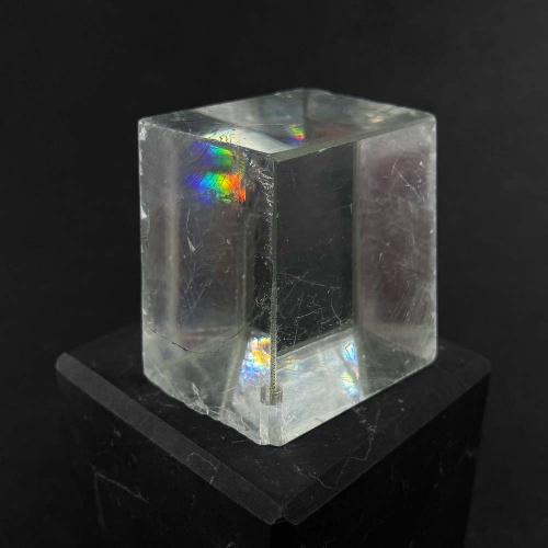 Кальцит выколки (исландский шпат)