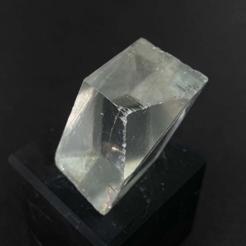 Кальцит выколки (исландский шпат)