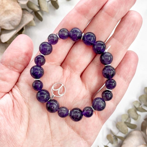 Браслет для Овна из аметиста