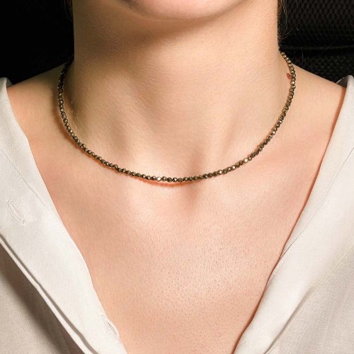 Чокер из пирита (огранка)