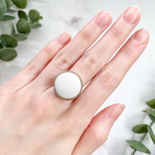 Кольцо с кахолонгом