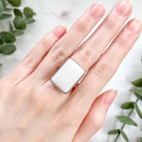 Кольцо с кахолонгом