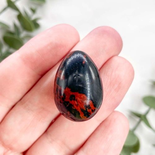 Яйцо из обсидиана махагонового