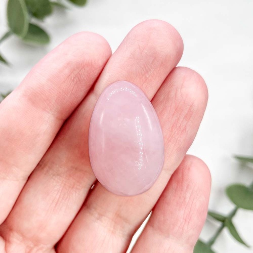 Яйцо из кварца розового